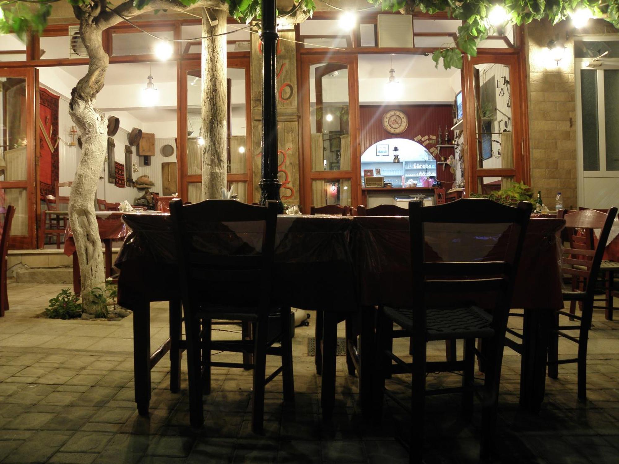 Megim Hotel Palaiochora Dış mekan fotoğraf