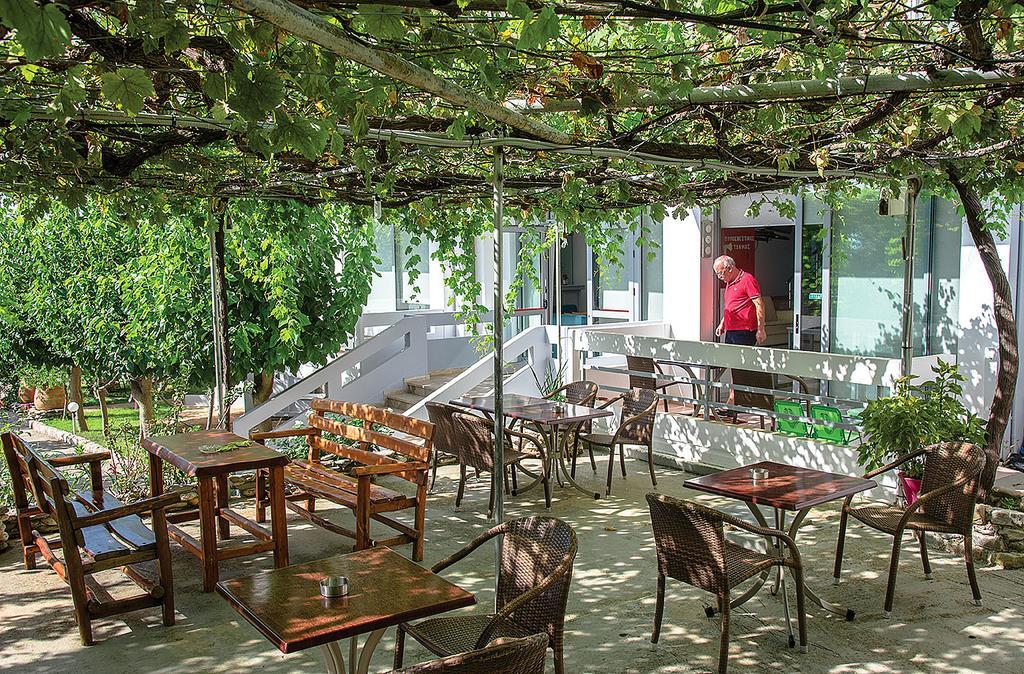 Megim Hotel Palaiochora Dış mekan fotoğraf