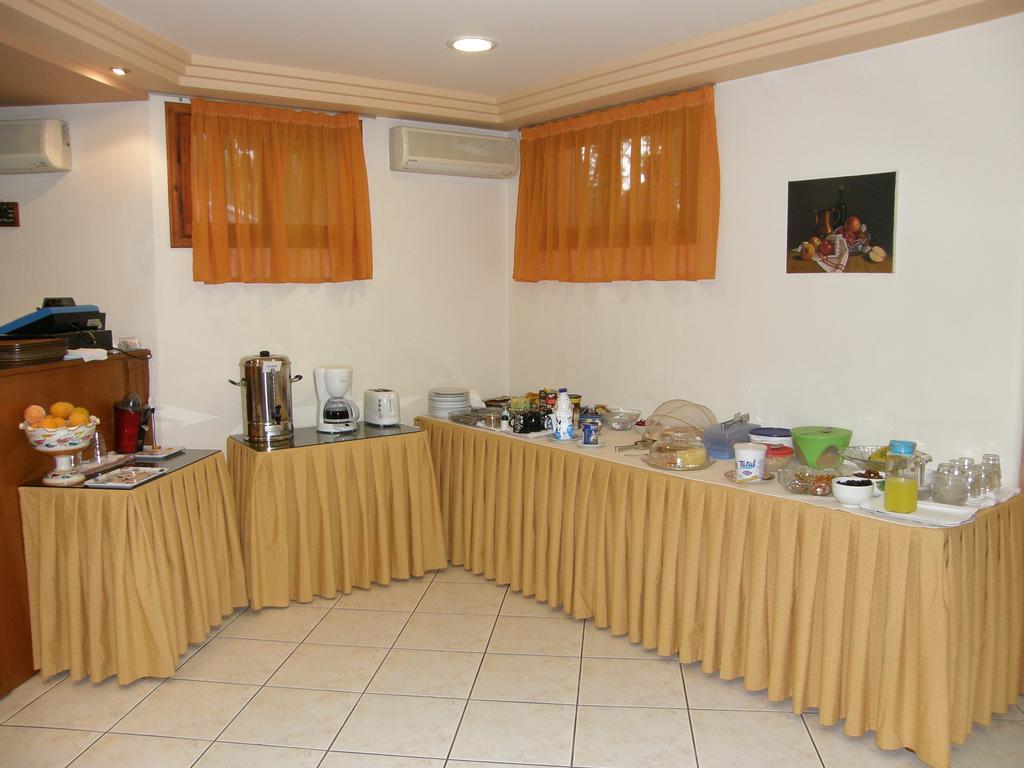 Megim Hotel Palaiochora Dış mekan fotoğraf