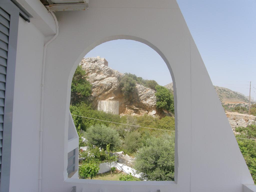 Megim Hotel Palaiochora Dış mekan fotoğraf