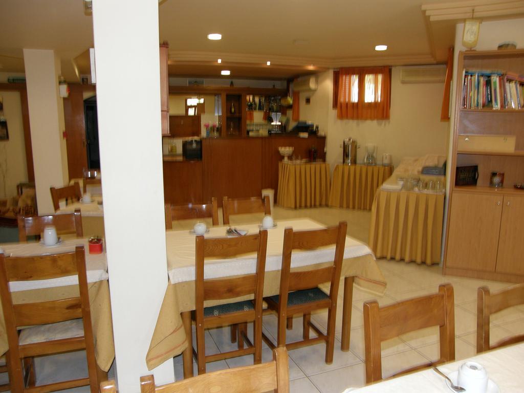 Megim Hotel Palaiochora Dış mekan fotoğraf