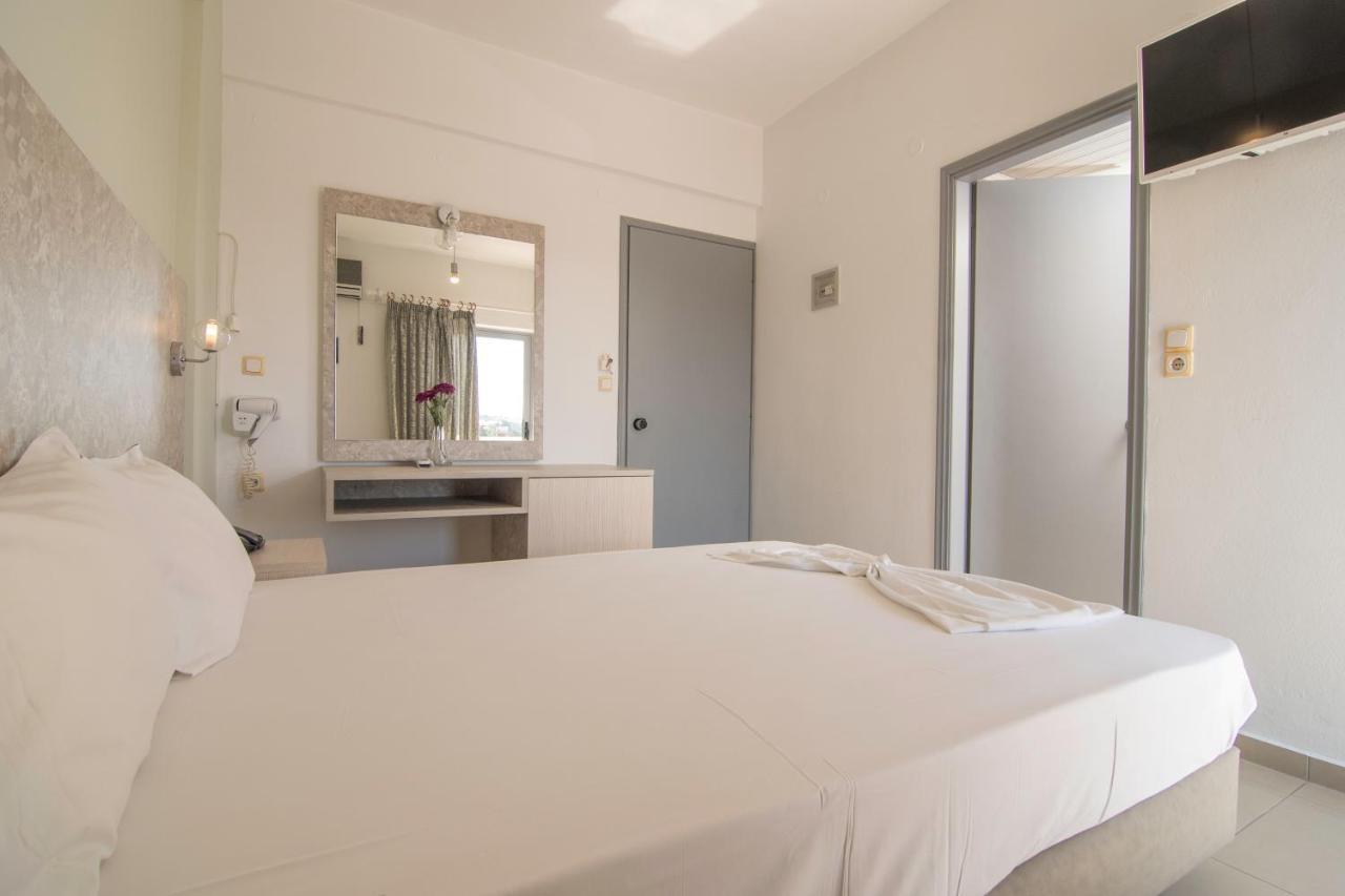 Megim Hotel Palaiochora Dış mekan fotoğraf