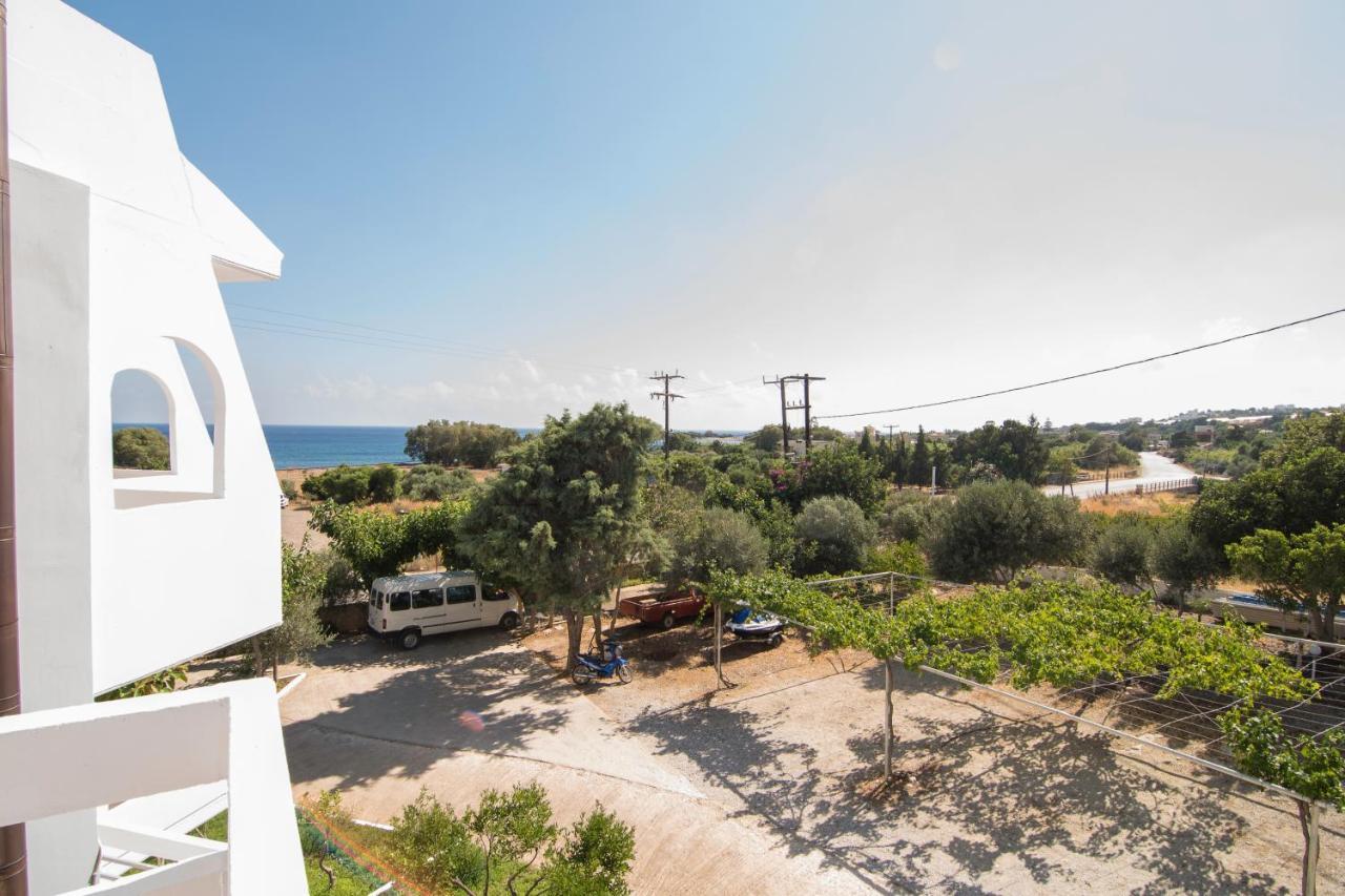 Megim Hotel Palaiochora Dış mekan fotoğraf