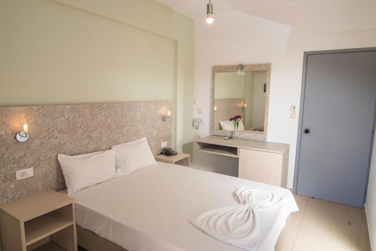 Megim Hotel Palaiochora Dış mekan fotoğraf